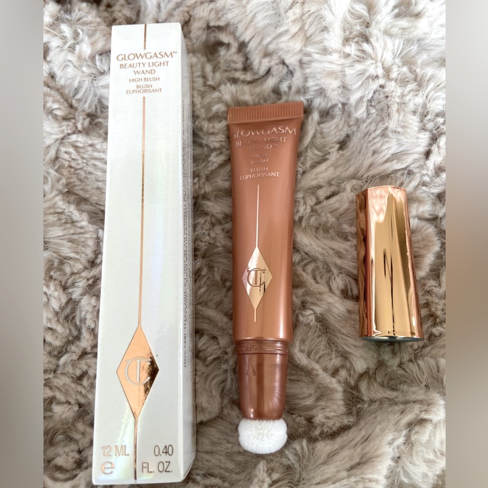 Charlotte Tilbury Beauty Highlighter Wand